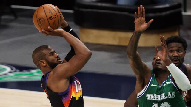 With-a-masterful-Chris-Paul-in-the-clutch-the-Phoenix.jpg